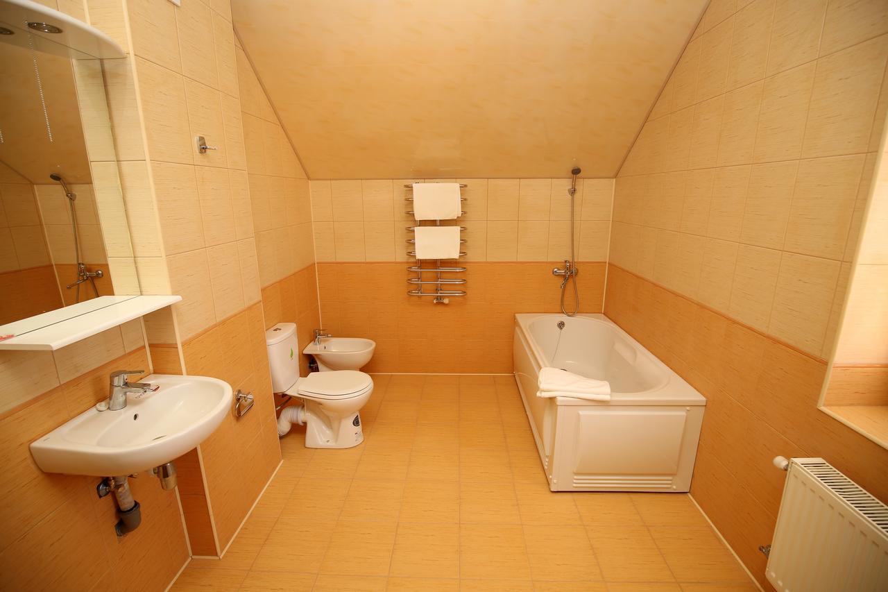 Пори Року Guest House Sinyak  Luaran gambar