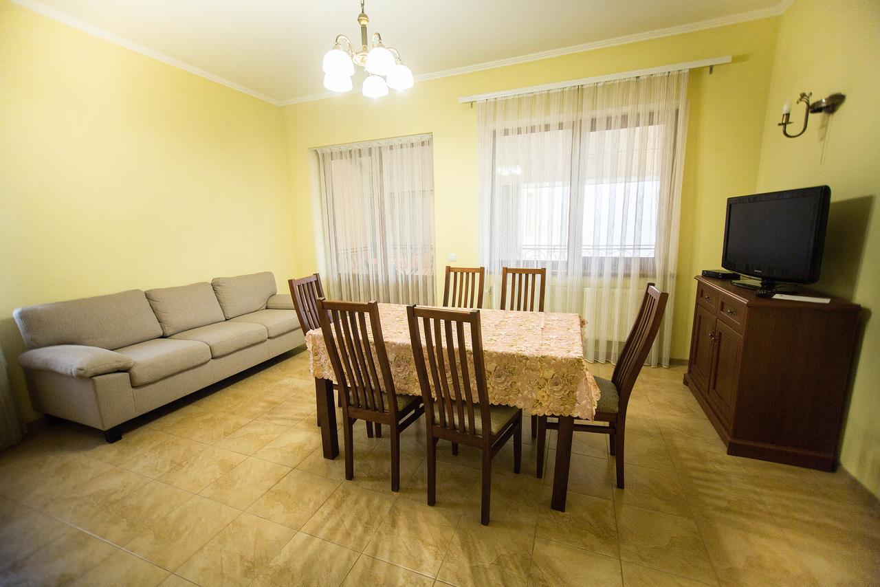 Пори Року Guest House Sinyak  Luaran gambar
