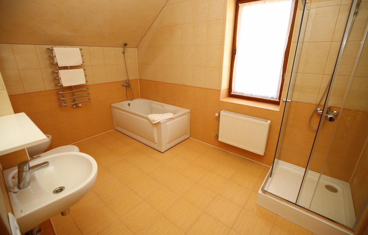 Пори Року Guest House Sinyak  Luaran gambar
